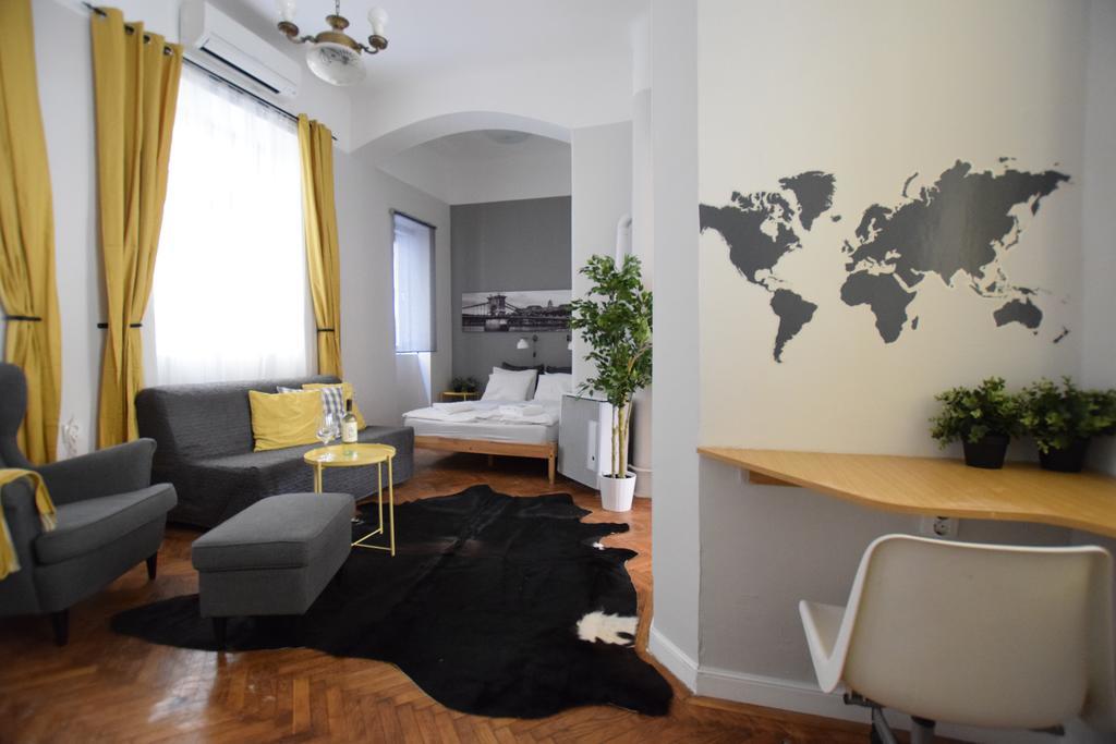 Standard Apartment By Hi5 - Chainbridge Budapest Kültér fotó
