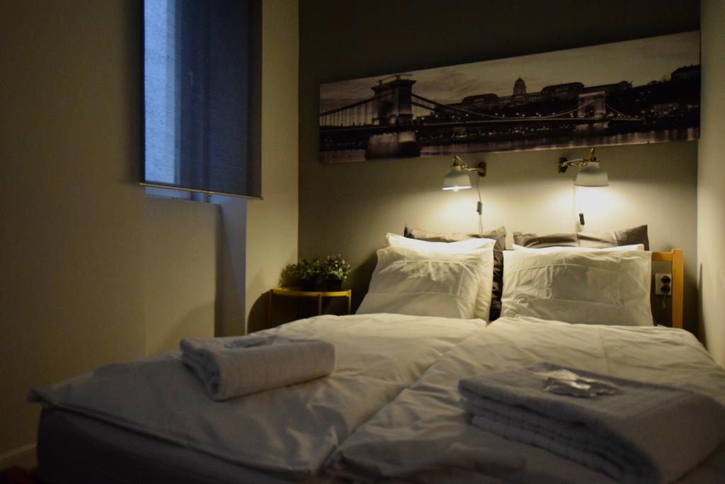 Standard Apartment By Hi5 - Chainbridge Budapest Kültér fotó